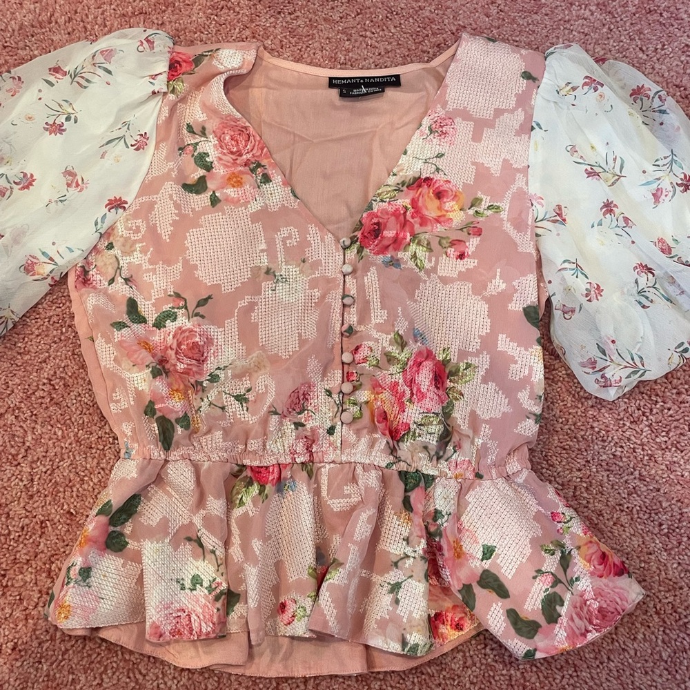 HEMANT & NANDITA Pink Puff Sleeve Peplum Blouse